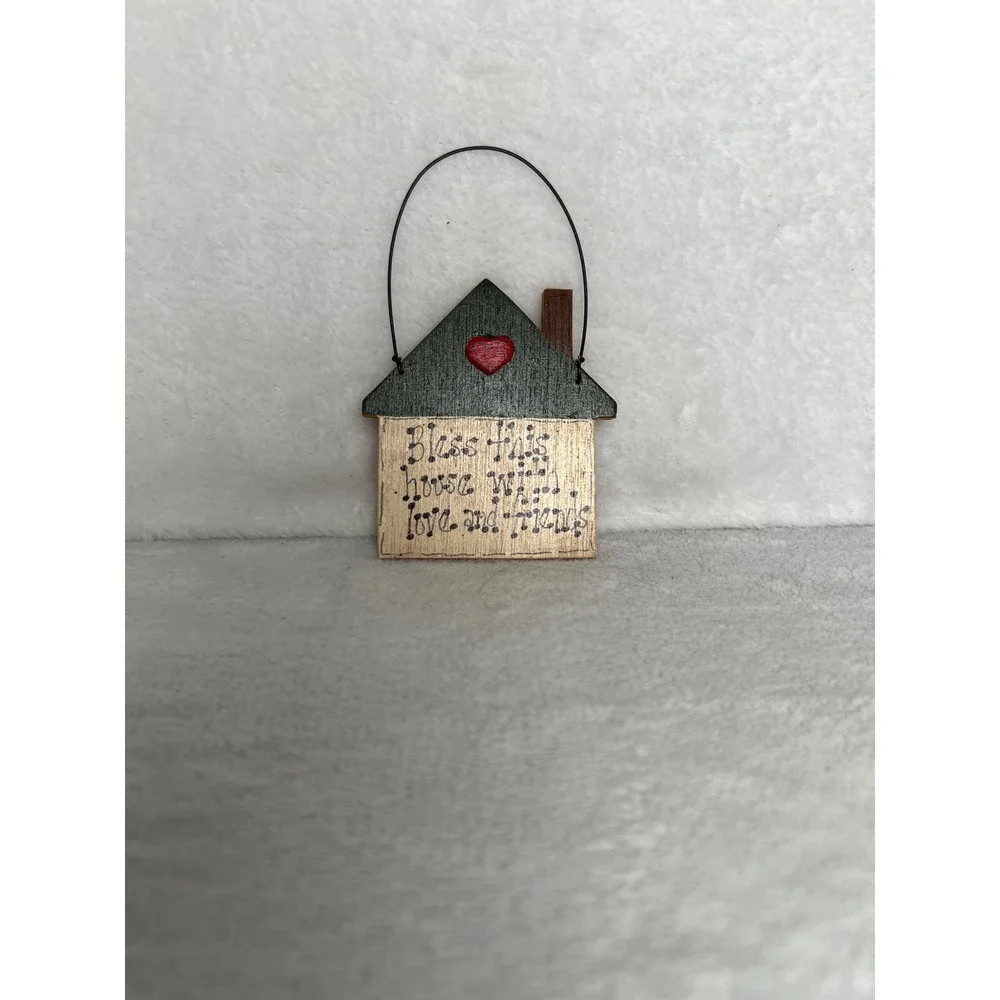 Primitive Handmade Wooden House Ornament Unisex OS Green Excellent